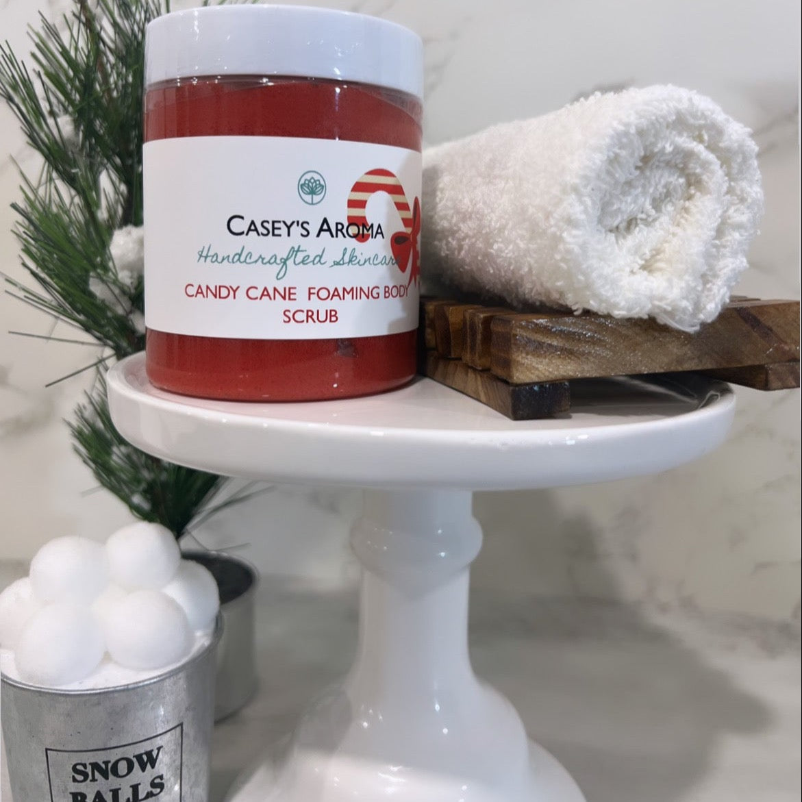 CANDY CANE FOAMING BODY SCRUB